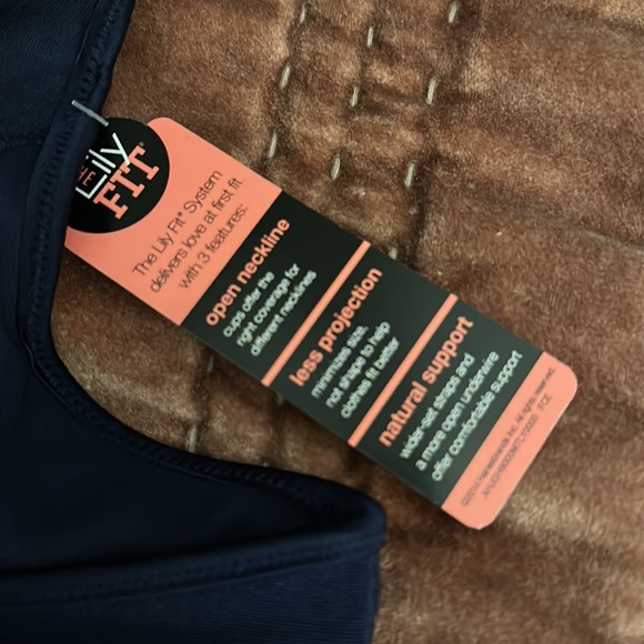NWT Lily Fit Bra - Picture 3 of 5